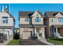 24 COURTNEY STREET, Centre Wellington, Ontario