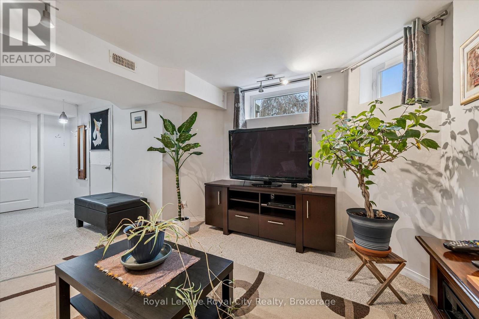 339 Daniel Crescent, Centre Wellington, Ontario  N0B 1S0 - Photo 28 - X12967464