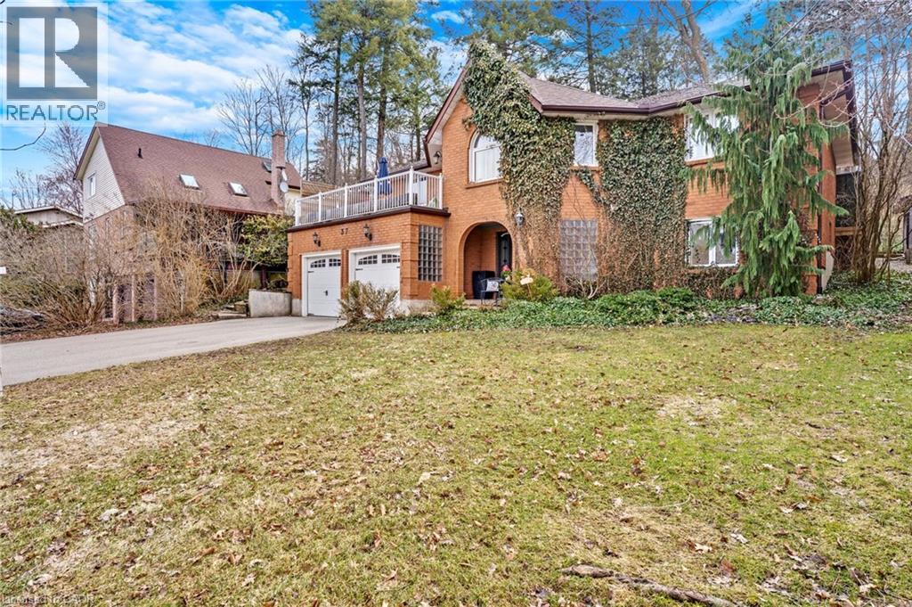 37 Yellow Birch Drive, Kitchener, Ontario  N2N 2M1 - Photo 2 - 40818340