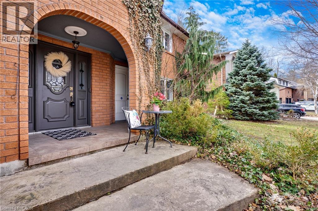 37 Yellow Birch Drive, Kitchener, Ontario  N2N 2M1 - Photo 3 - 40818340