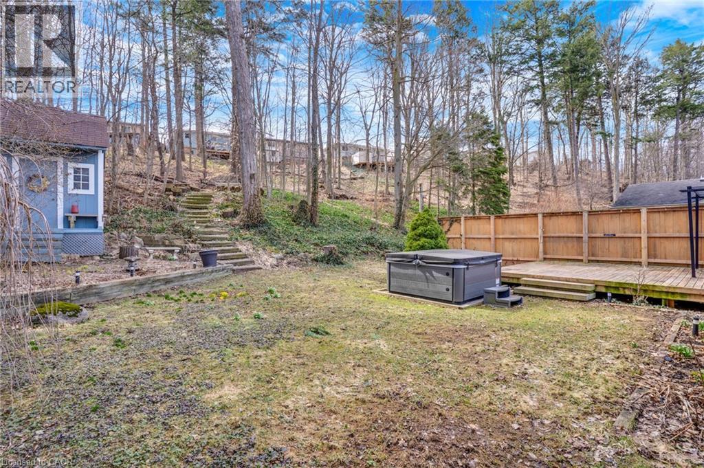 37 Yellow Birch Drive, Kitchener, Ontario  N2N 2M1 - Photo 4 - 40818340