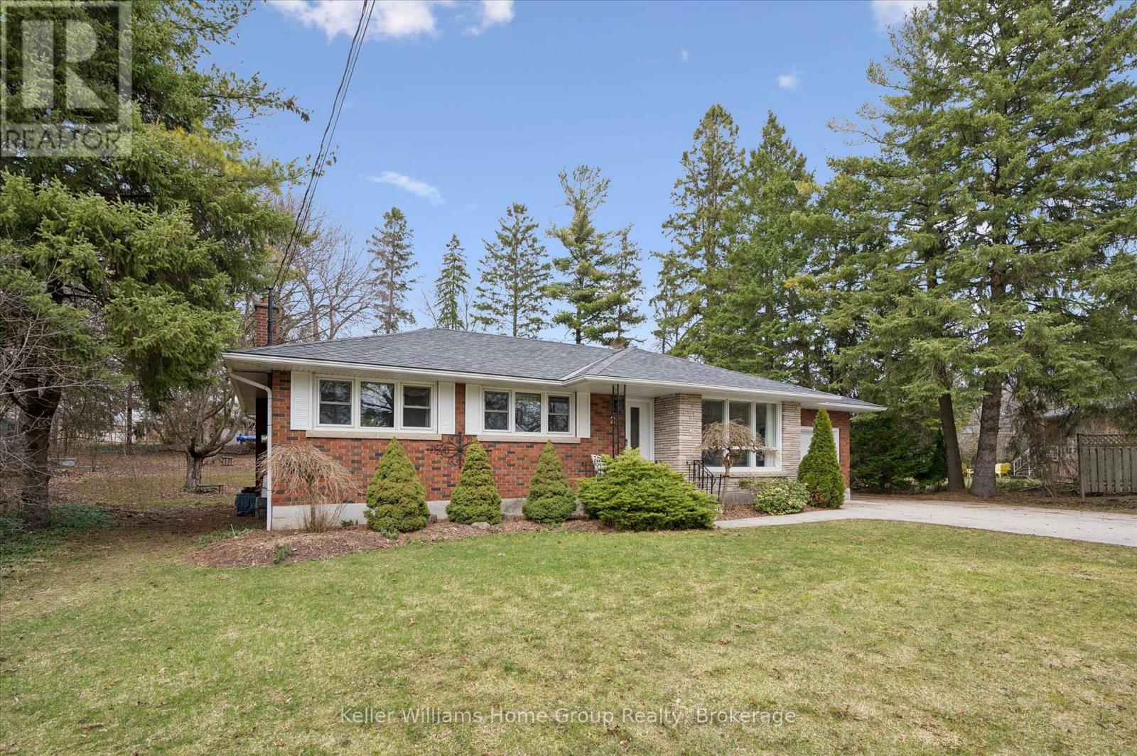 22 Gladstone Avenue, Guelph, Ontario  N1E 1L6 - Photo 2 - X12967612