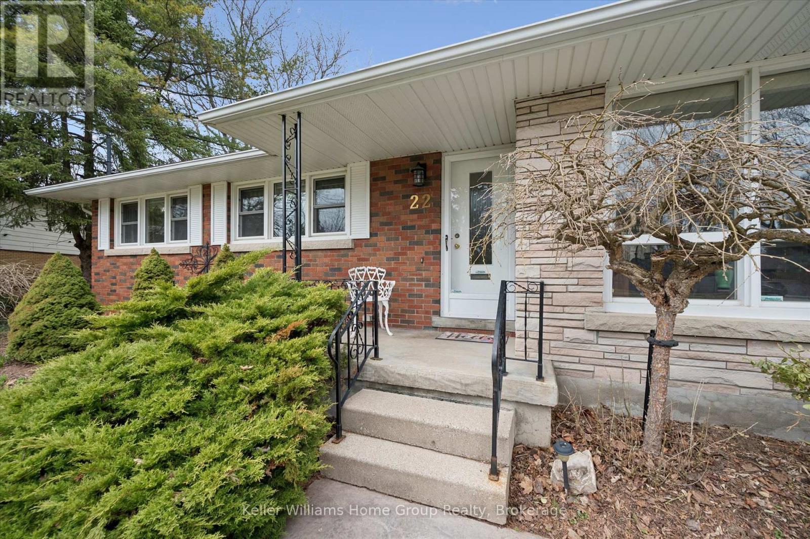 22 Gladstone Avenue, Guelph, Ontario  N1E 1L6 - Photo 4 - X12967612