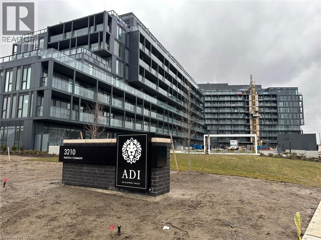 3200 DAKOTA Common Unit# B613, Burlington, Ontario