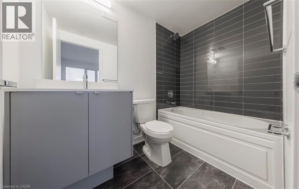 3200 Dakota Common Unit# B613, Burlington, Ontario  L7M 2A9 - Photo 16 - 40818311