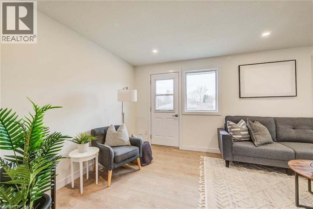 35 Breckenridge Drive Unit# 64, Kitchener, Ontario  N2B 3H5 - Photo 7 - 40818474