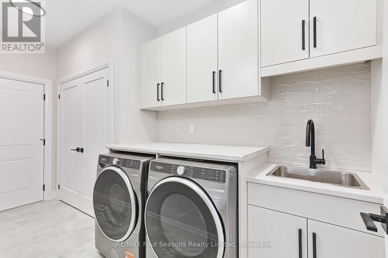 3 Boynton Court, Blue Mountains, Ontario  N0H 2P0 - Photo 19 - X12968090