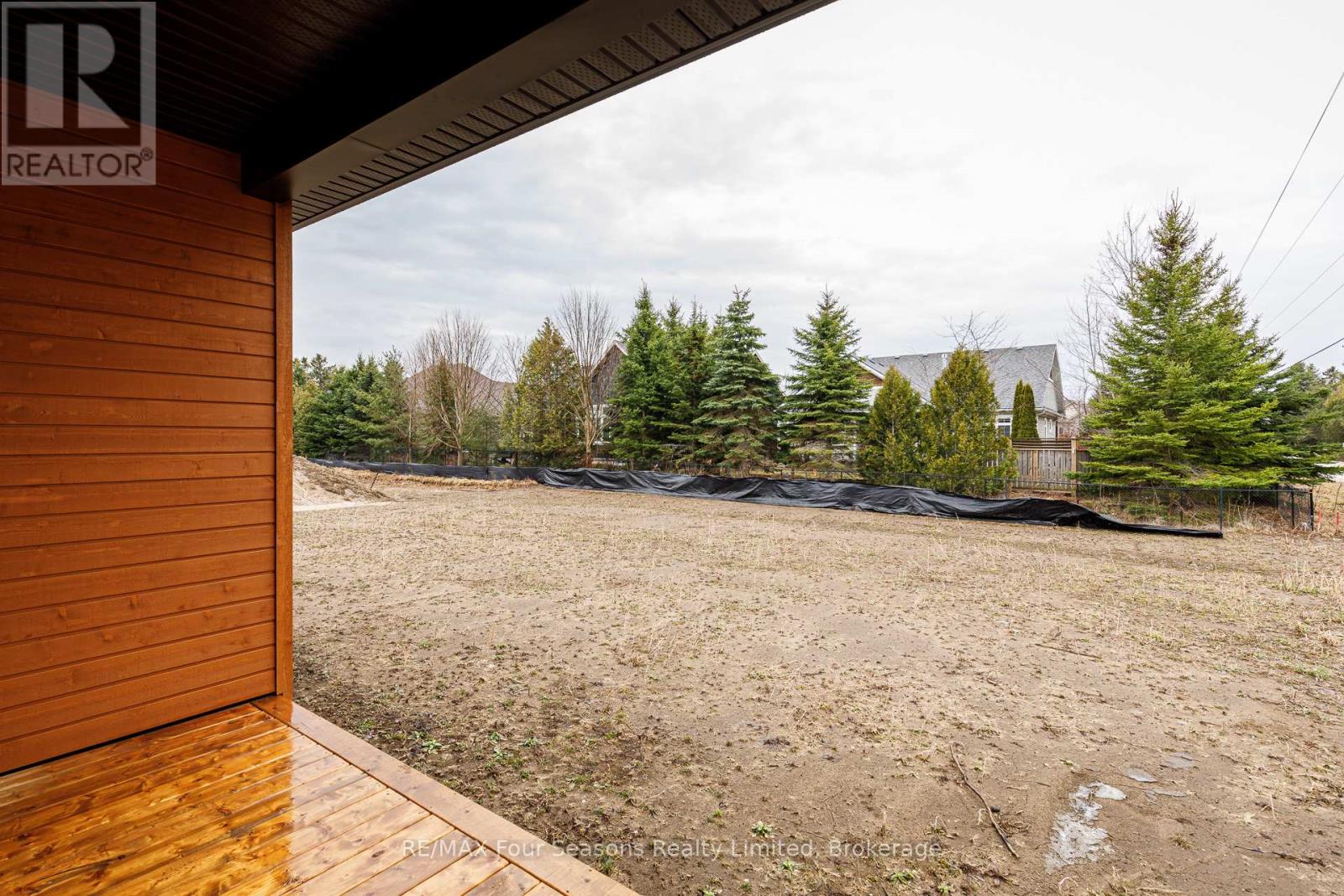 3 Boynton Court, Blue Mountains, Ontario  N0H 2P0 - Photo 34 - X12968090