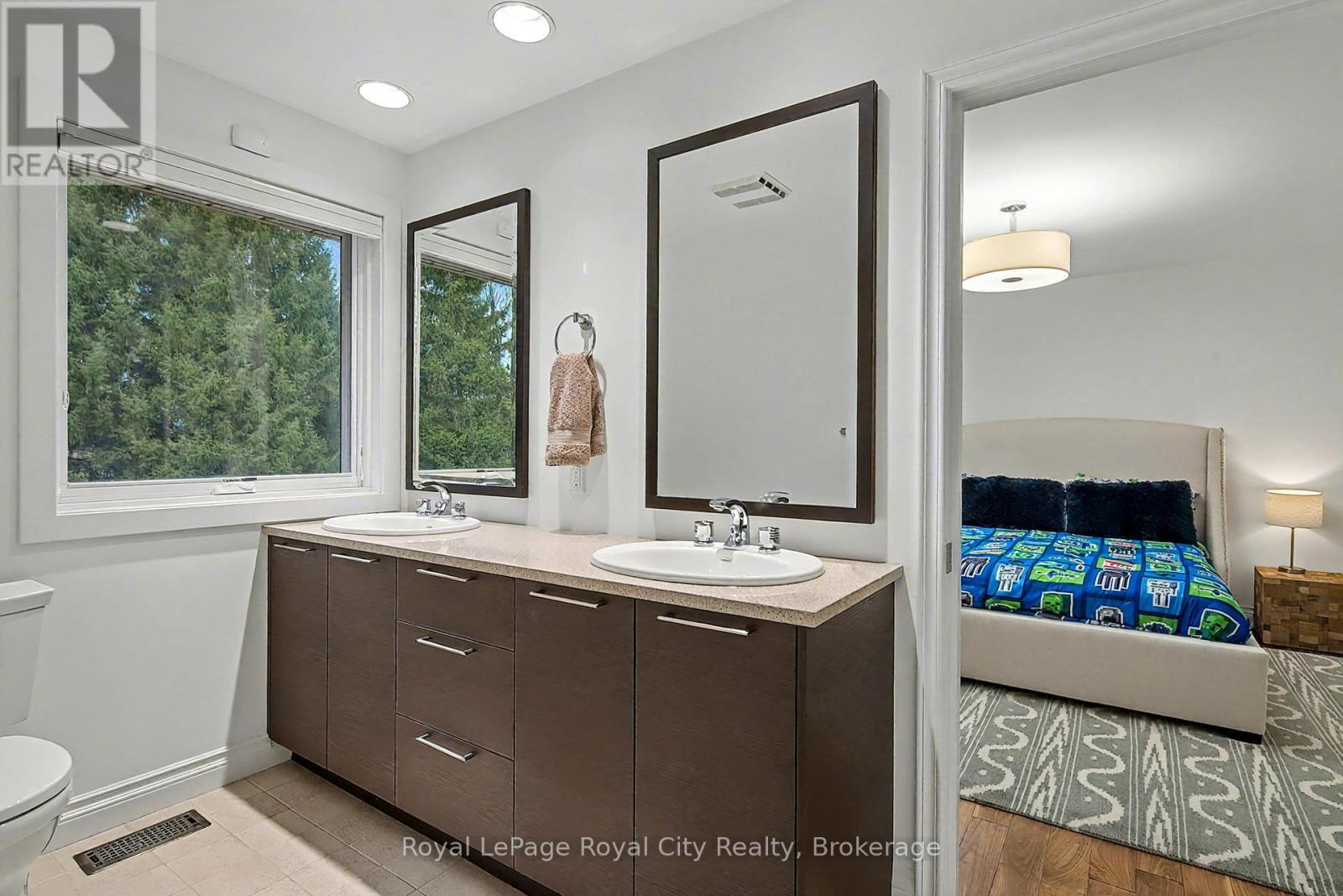 20 Fox Run Drive, Puslinch, Ontario  N0B 2J0 - Photo 24 - X12968154