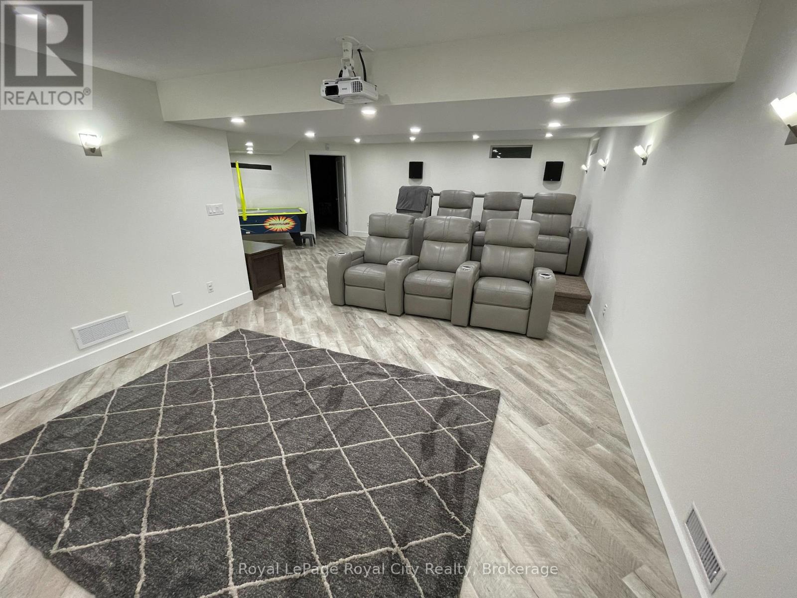 20 Fox Run Drive, Puslinch, Ontario  N0B 2J0 - Photo 30 - X12968154