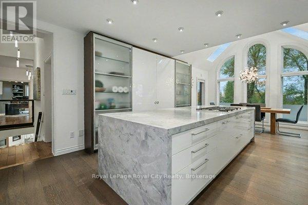 20 Fox Run Drive, Puslinch, Ontario  N0B 2J0 - Photo 8 - X12968154