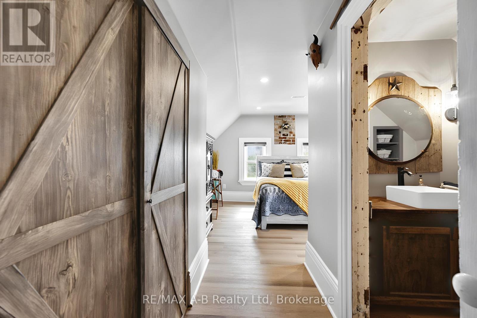 4722 Perth Line 20 Line, Perth South, Ontario  N4X 1C9 - Photo 21 - X12968892