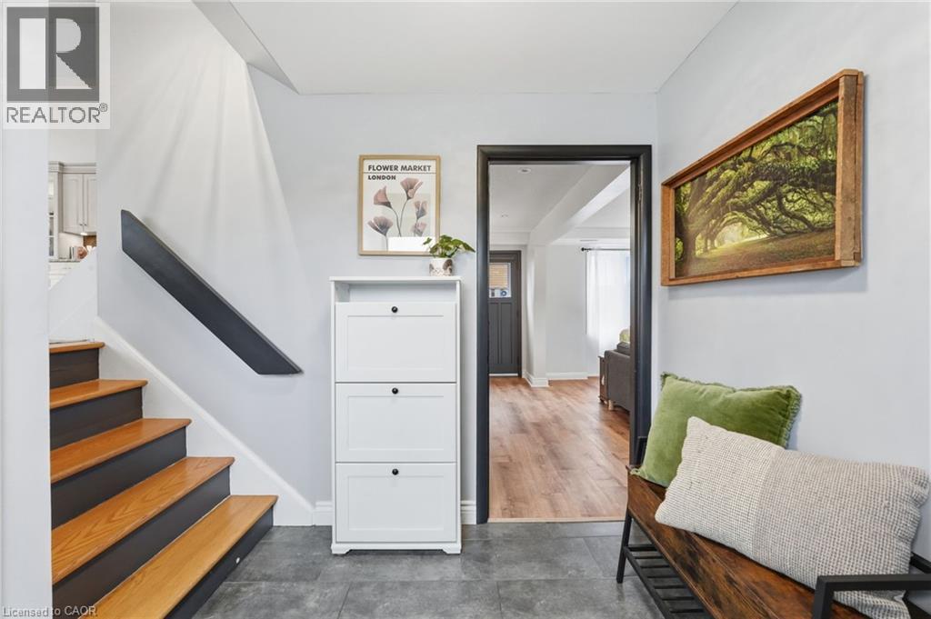 178 Delmar Drive, Hamilton, Ontario  L9C 1J9 - Photo 5 - 40818079