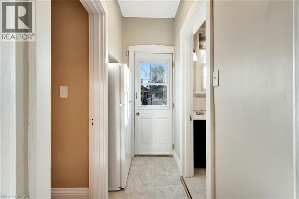 70 Belview Avenue, Hamilton, Ontario  L8L 7K8 - Photo 11 - 40817433