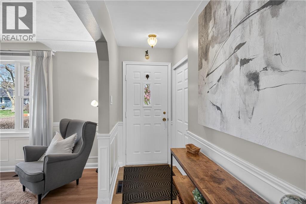 1055 Shepherd's Drive, Burlington, Ontario  L7T 3R4 - Photo 4 - 40817716