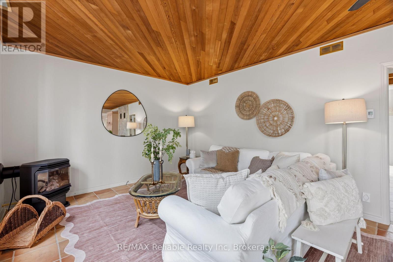 185 Huron Road, Huron-Kinloss, Ontario  N2Z 2X3 - Photo 16 - X12969264