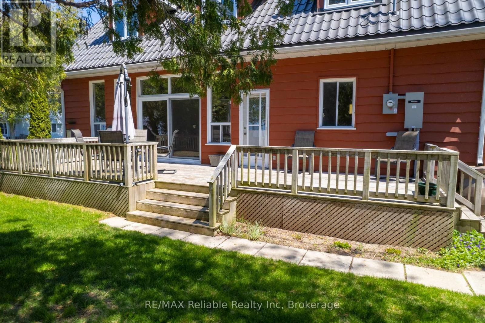 185 Huron Road, Huron-Kinloss, Ontario  N2Z 2X3 - Photo 4 - X12969264