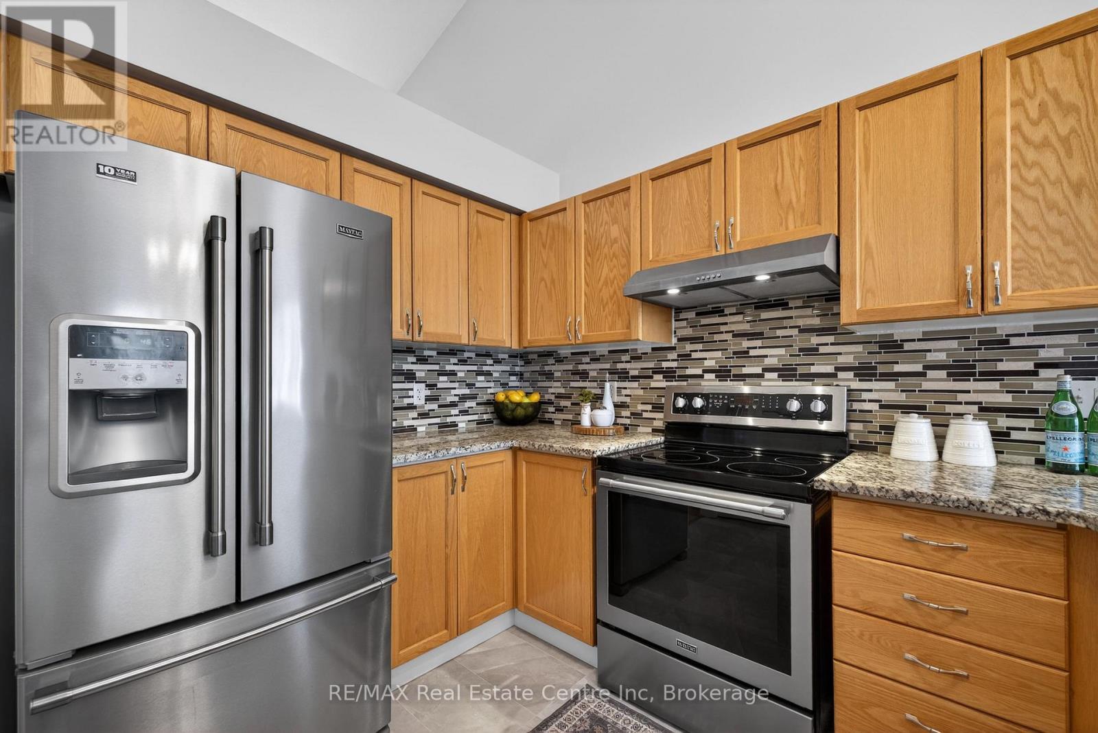 91 Flaherty Drive, Guelph, Ontario  N1K 1Y7 - Photo 9 - X12969280