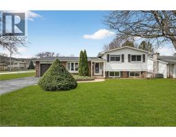 6 NELLES Road S, Grimsby, Ontario