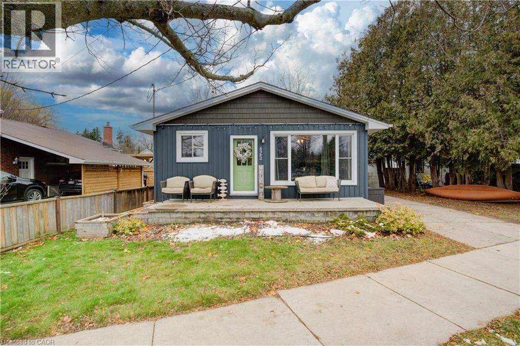 425 ST PATRICK Street, Port Dover, Ontario