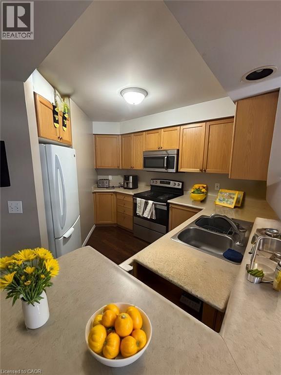 27 EUGENE Drive, Guelph, Ontario