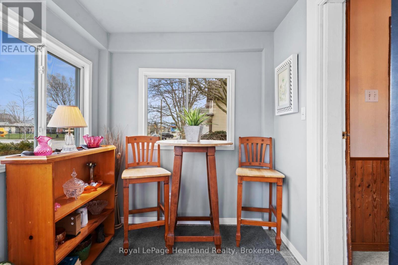 107 Victoria Street N, Goderich, Ontario  N7A 2S2 - Photo 3 - X12969606