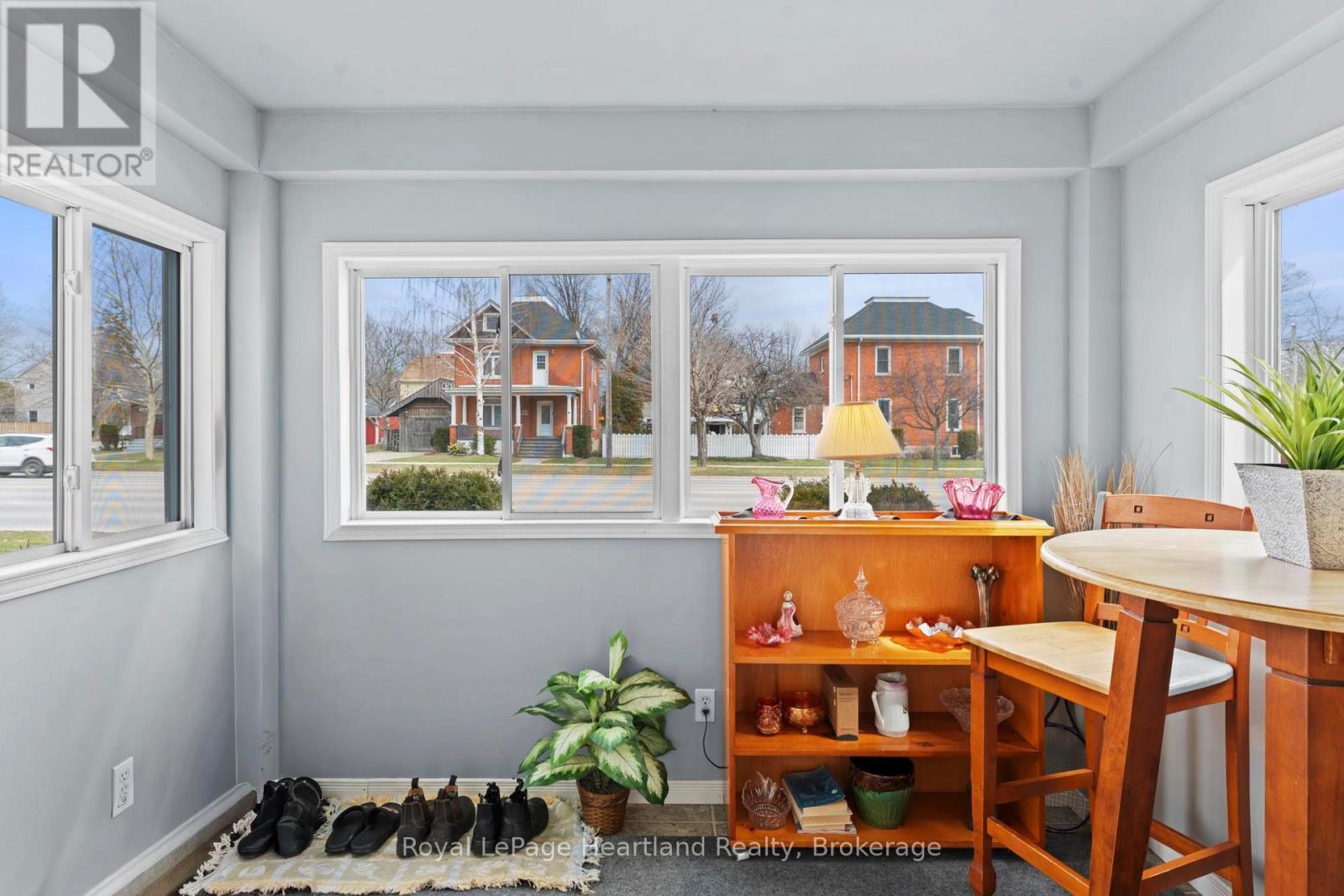 107 Victoria Street N, Goderich, Ontario  N7A 2S2 - Photo 4 - X12969606