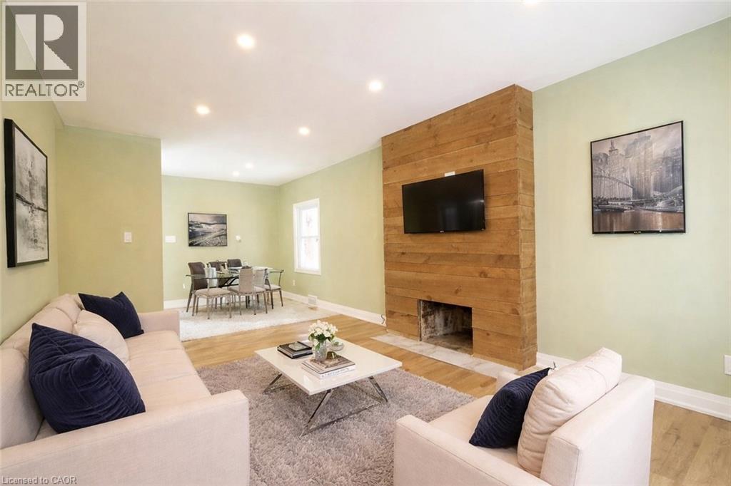 1243 LANGMUIR Avenue Unit# Main, London, Ontario