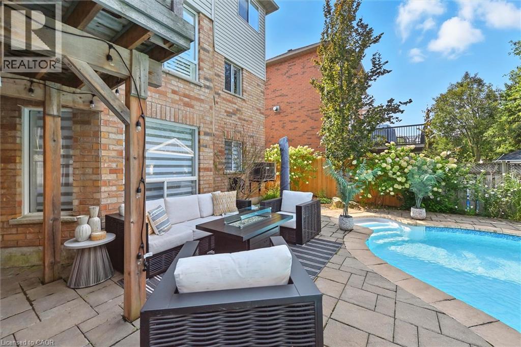 17 Fenwick Place, Waterdown, Ontario  L0R 2H5 - Photo 41 - 40818161