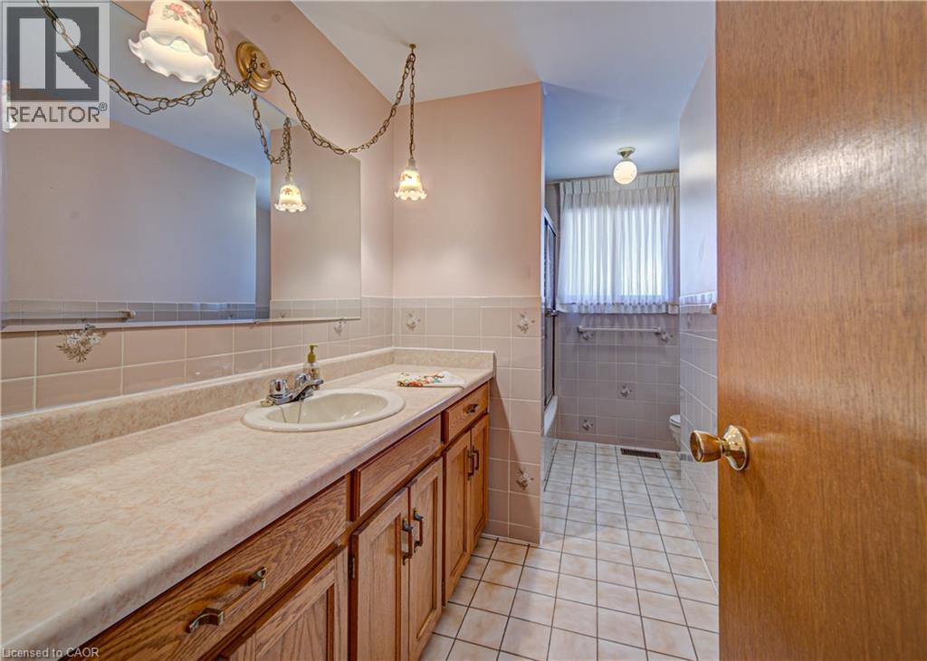 43 Quaiser Street, Kitchener, Ontario  N2A 3P8 - Photo 16 - 40807235