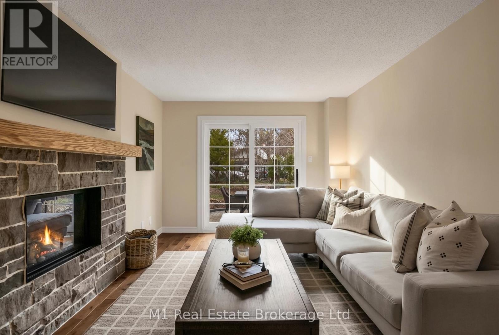 320 Tatlock Drive, Waterloo, Ontario  N2L 5Y5 - Photo 8 - X12970508