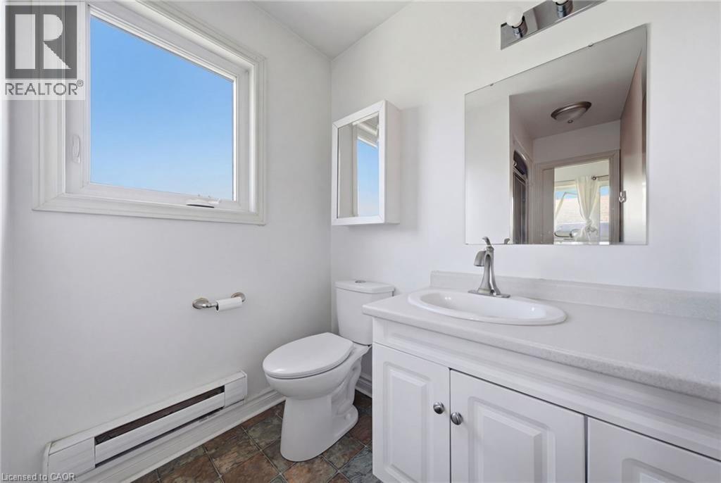 250 Grantham Avenue, St. Catharines, Ontario  L2M 4Z5 - Photo 23 - 40818156