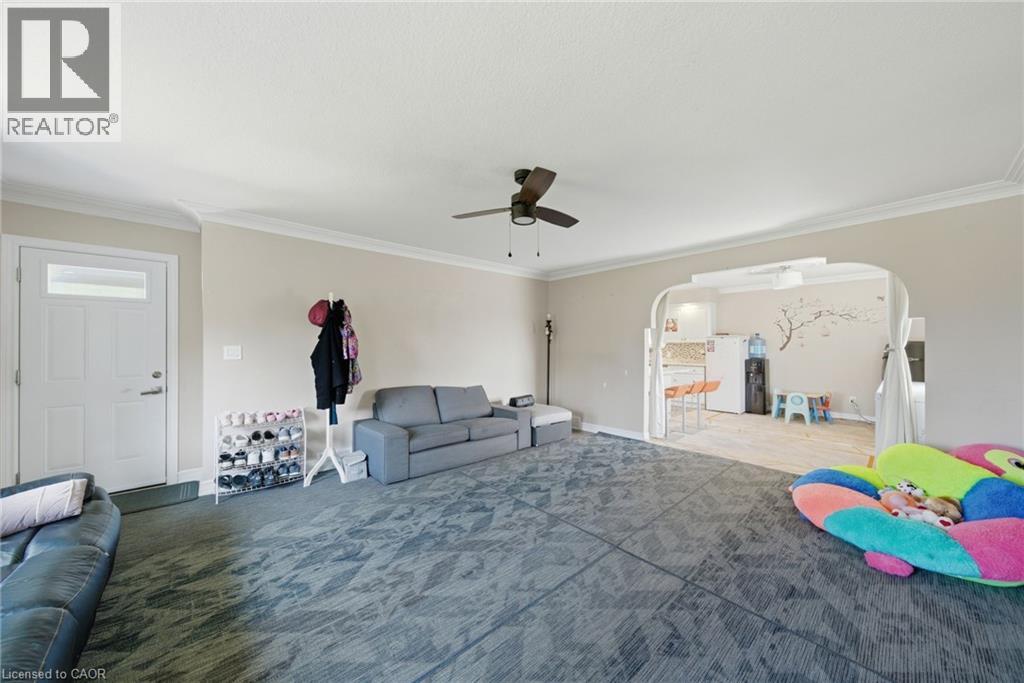 250 Grantham Avenue, St. Catharines, Ontario  L2M 4Z5 - Photo 4 - 40818156