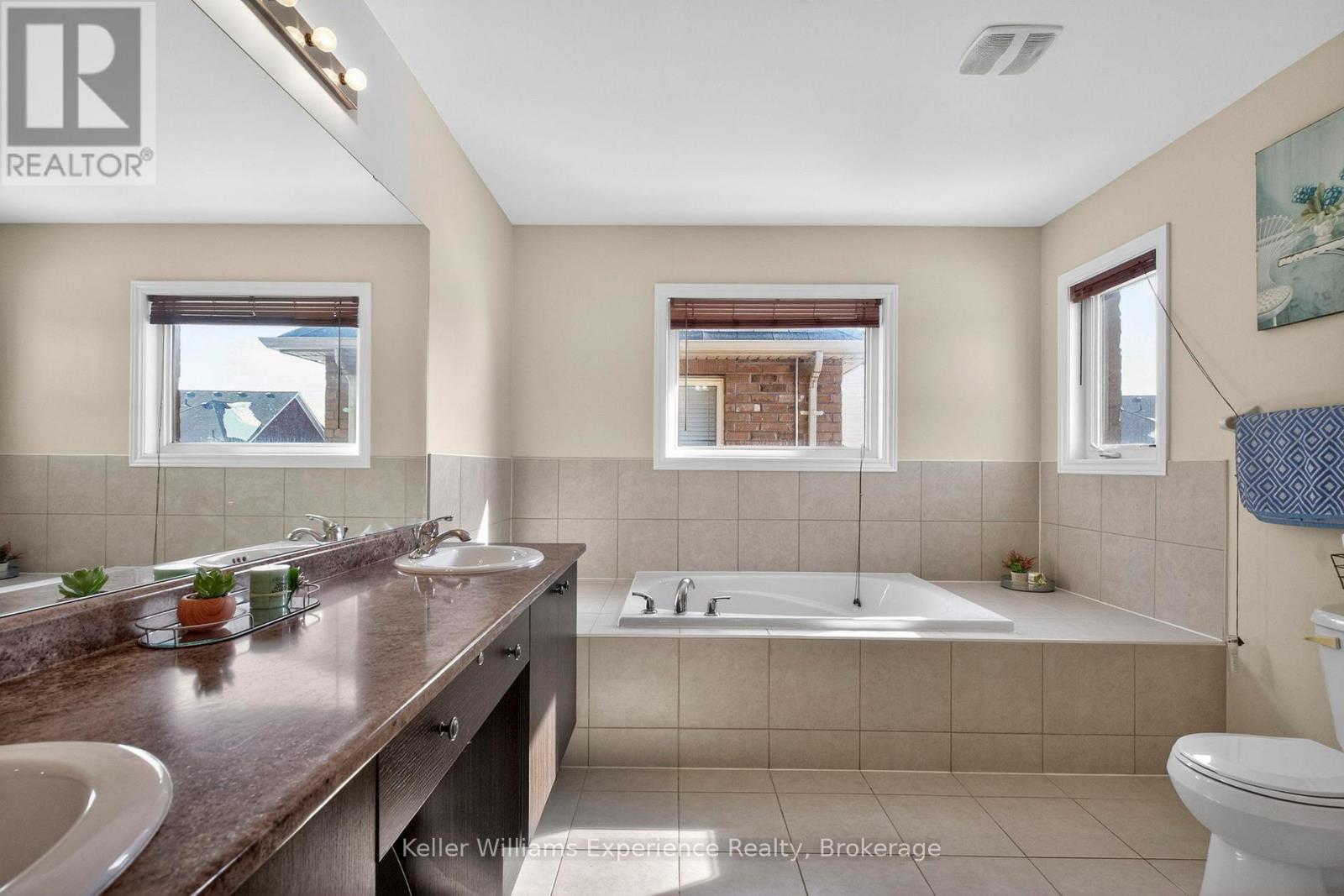 2090 Webster Boulevard, Innisfil, Ontario  L9S 0J2 - Photo 25 - N12970792