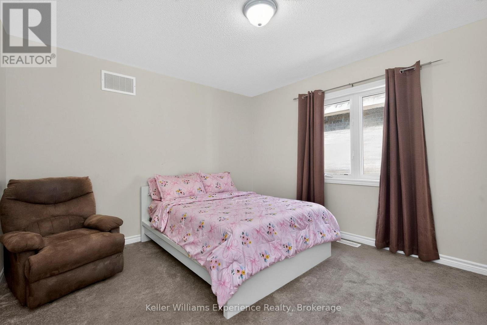 2090 Webster Boulevard, Innisfil, Ontario  L9S 0J2 - Photo 27 - N12970792