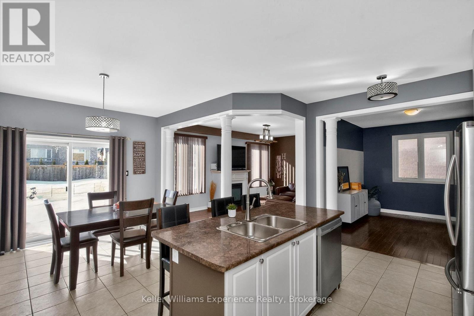 2090 Webster Boulevard, Innisfil, Ontario  L9S 0J2 - Photo 9 - N12970792