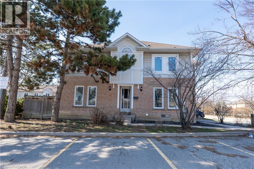 63 WICKSTEAD Court Unit# 33, Brampton, Ontario