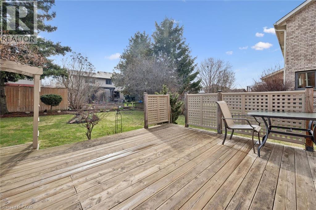 605 Stonebury Crescent, Waterloo, Ontario  N2K 3R2 - Photo 34 - 40818338