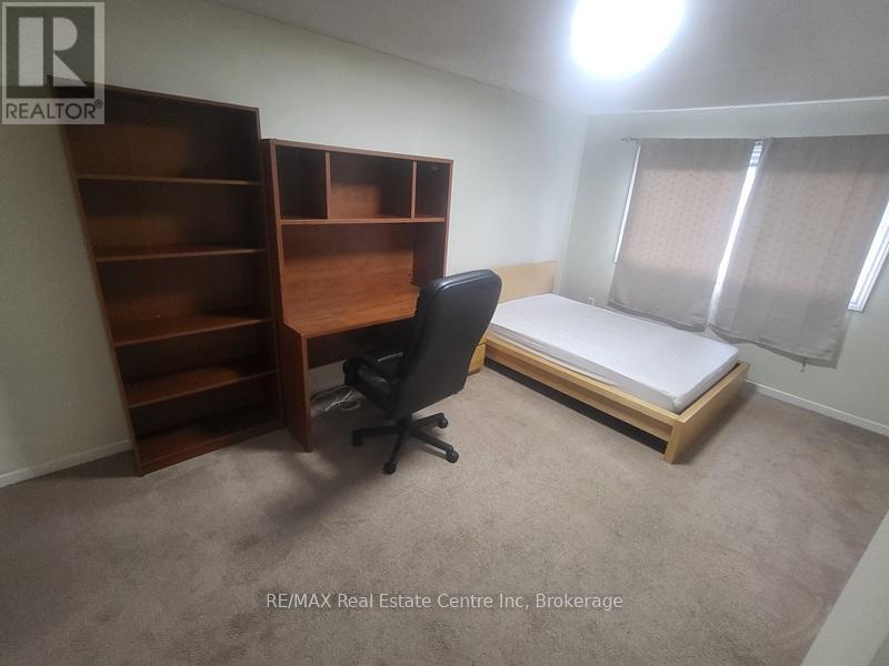 137 Dovercliffe Road, Guelph, Ontario  N1G 3A5 - Photo 15 - X12970938