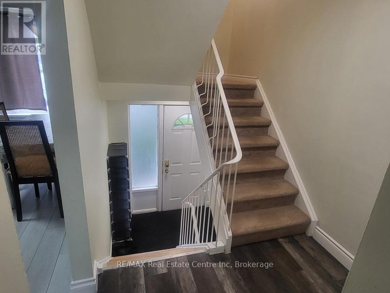 137 Dovercliffe Road, Guelph, Ontario  N1G 3A5 - Photo 3 - X12970938