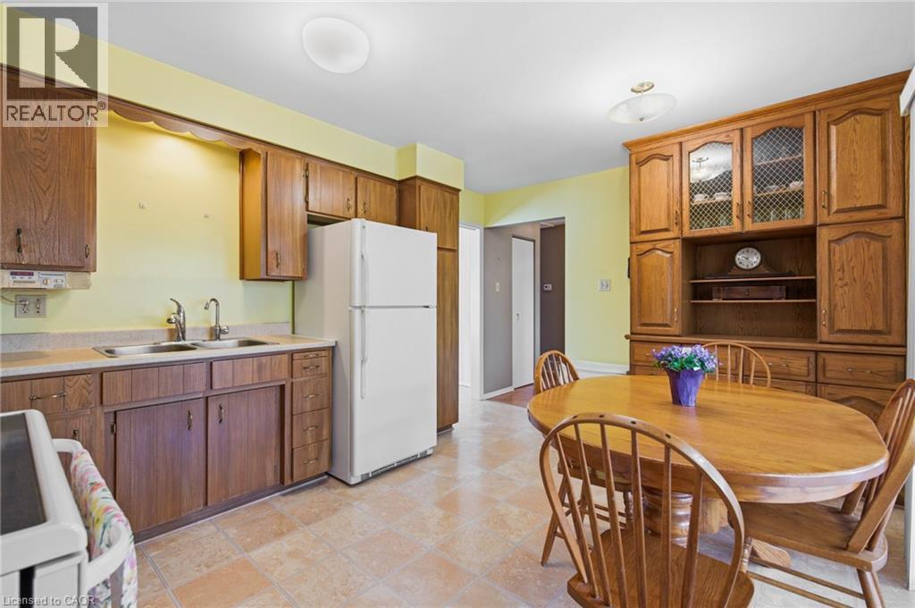 106 Shea Crescent, Kitchener, Ontario  N2E 1E8 - Photo 13 - 40818209