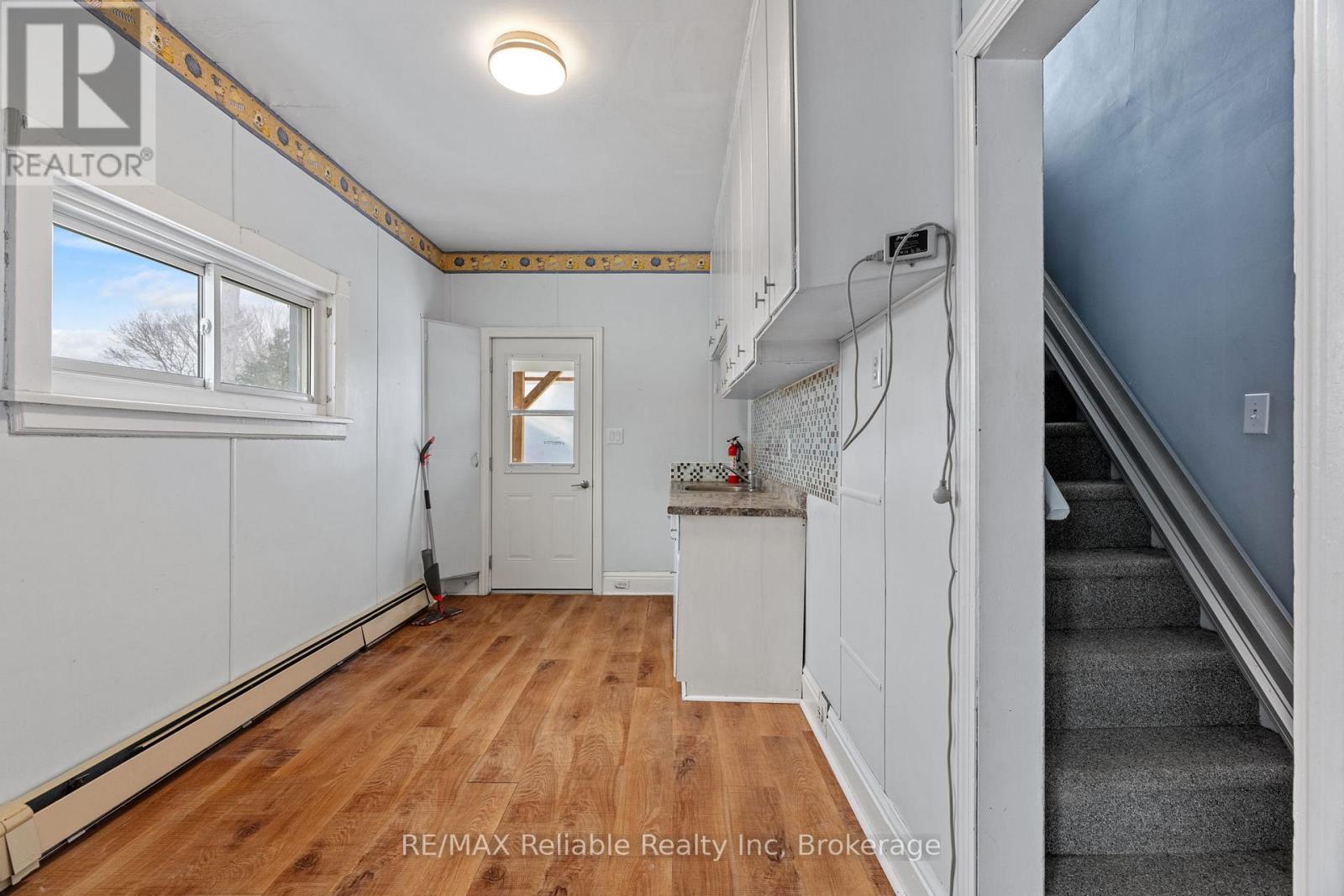 25 Jarvis Street N, Huron East, Ontario  N0K 1W0 - Photo 32 - X12972000