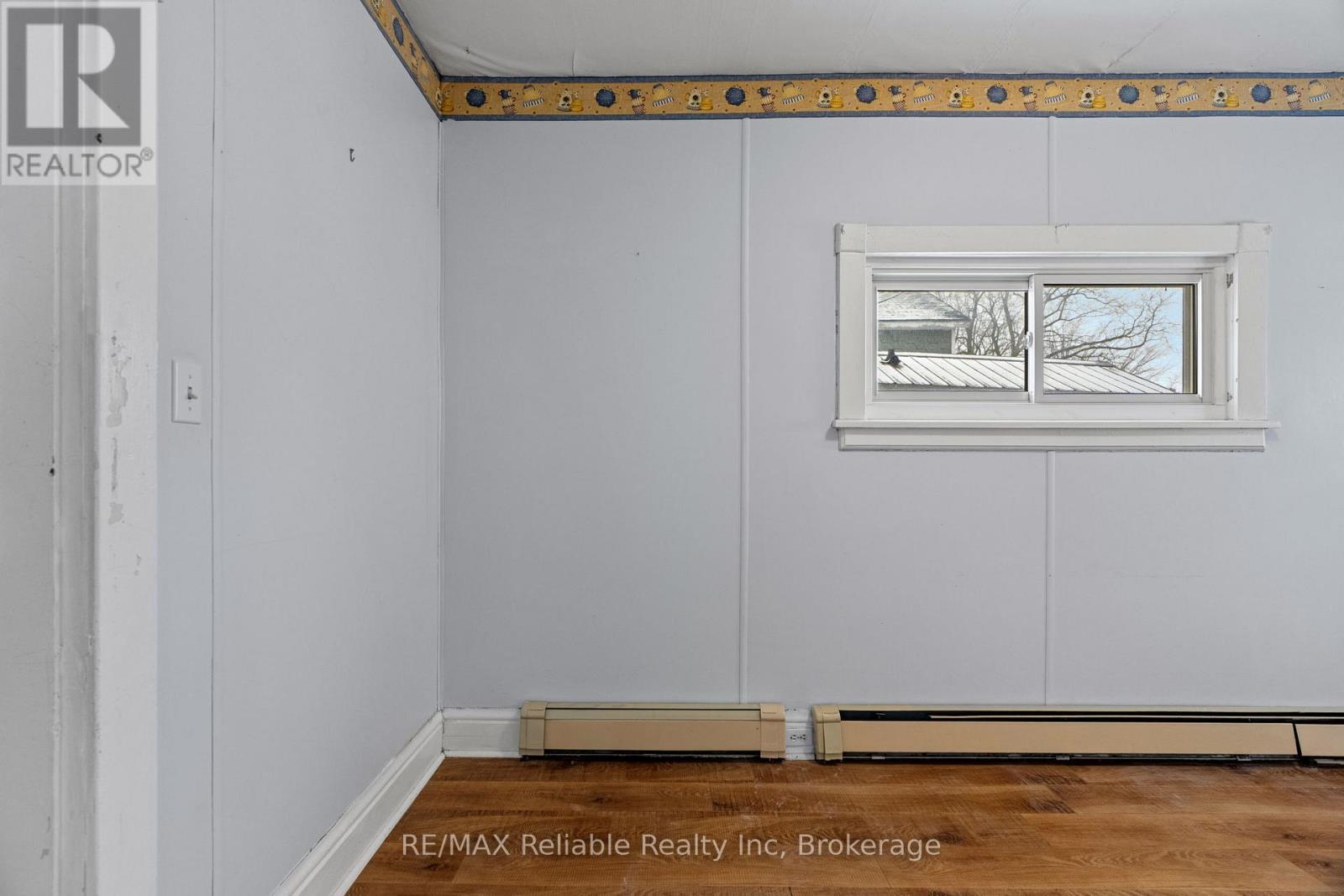 25 Jarvis Street N, Huron East, Ontario  N0K 1W0 - Photo 34 - X12972000