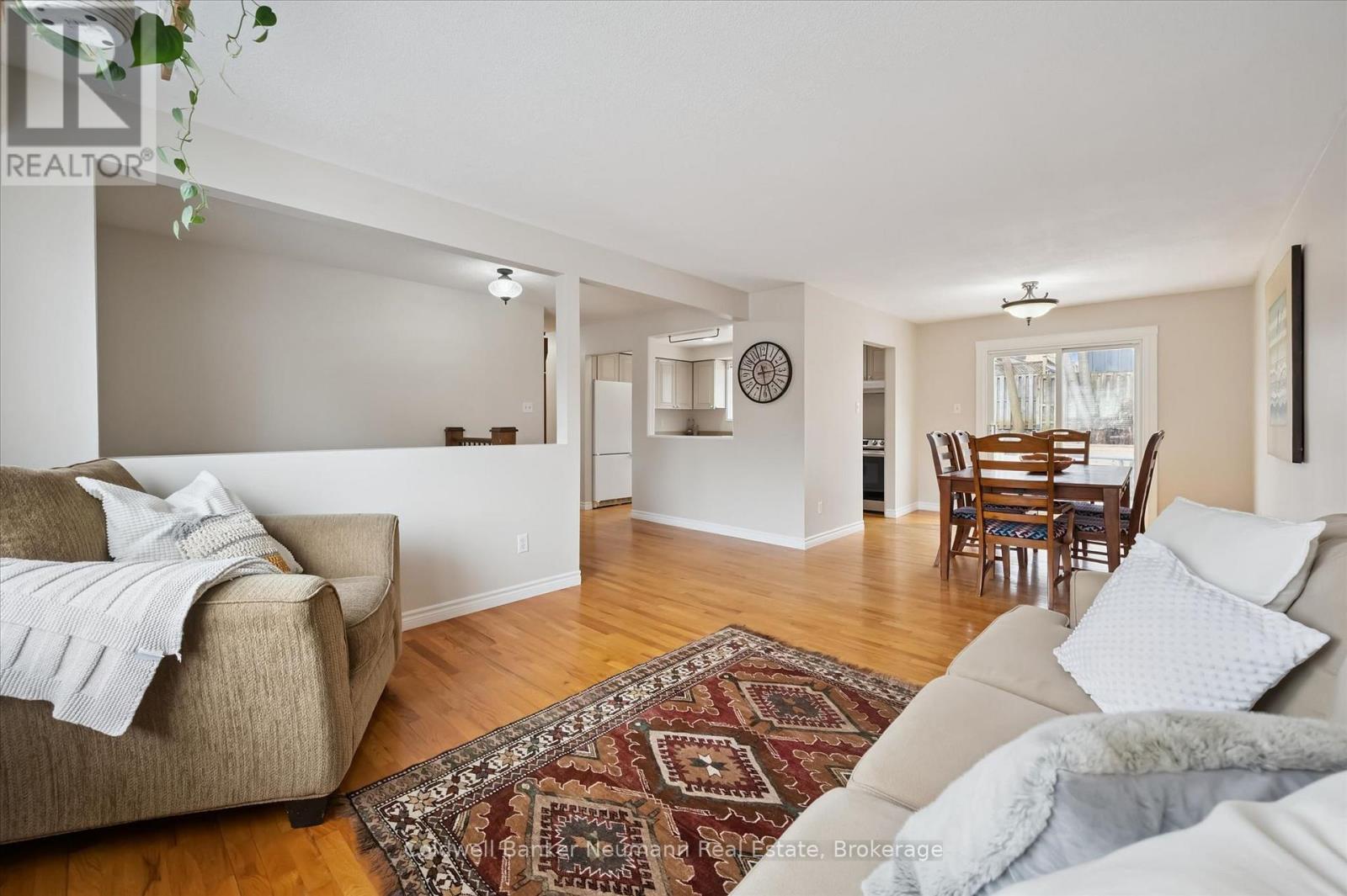 18 Gateway Drive, Guelph, Ontario  N1H 6W8 - Photo 9 - X12972162