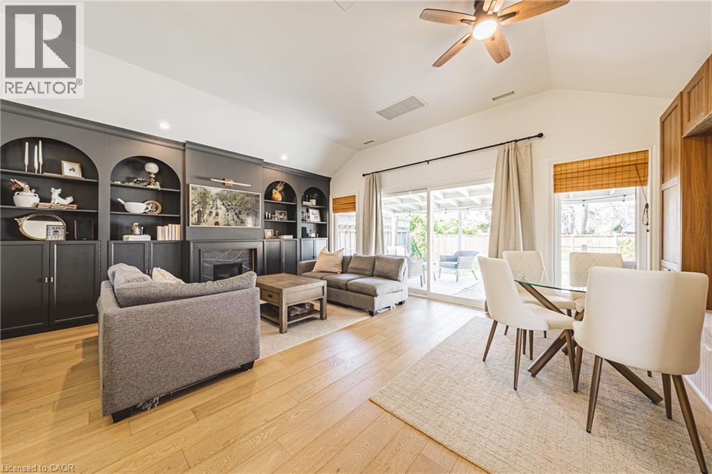 121 Paisley Boulevard E, Mississauga, Ontario  L5A 1P6 - Photo 4 - 40818811