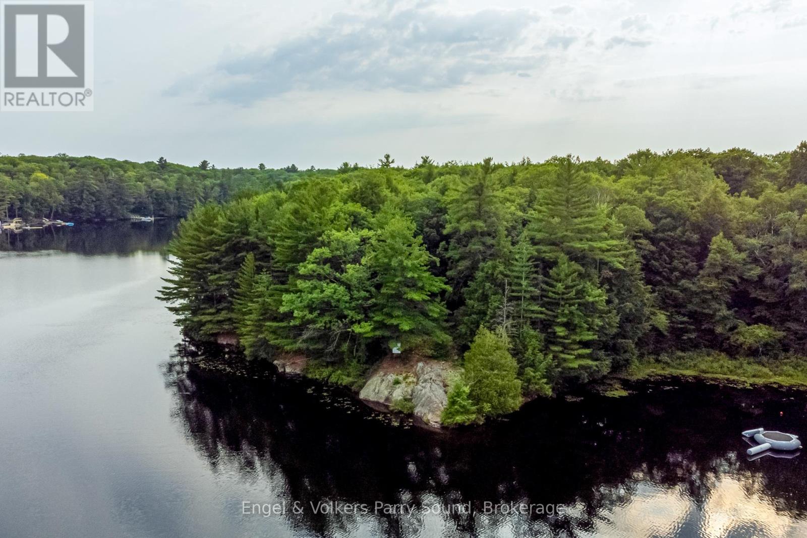 16 Giles Road, Seguin, Ontario  P2A 0B2 - Photo 14 - X12972284