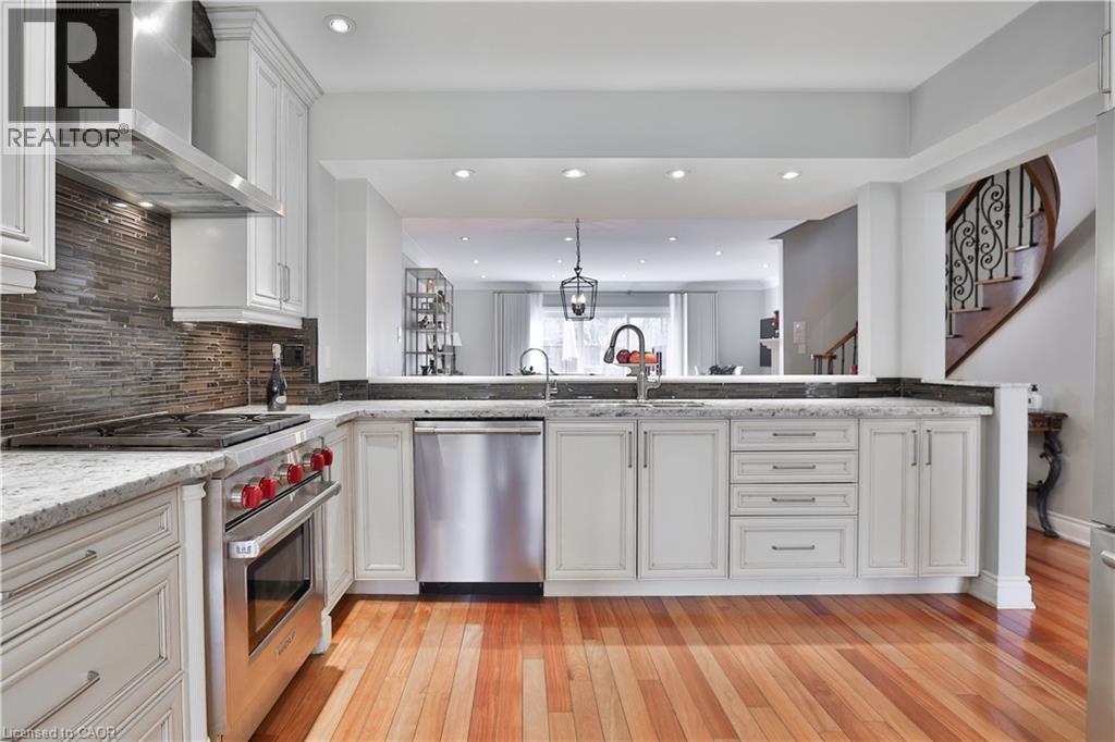 45 Tradewind Drive, Oakville, Ontario  L6L 6K9 - Photo 9 - 40818411