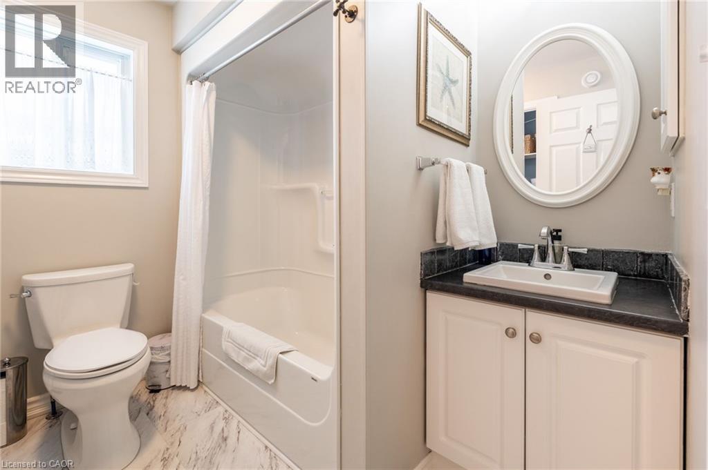 136 Glenariff Drive, Hamilton, Ontario  L8B 1A5 - Photo 19 - 40818769