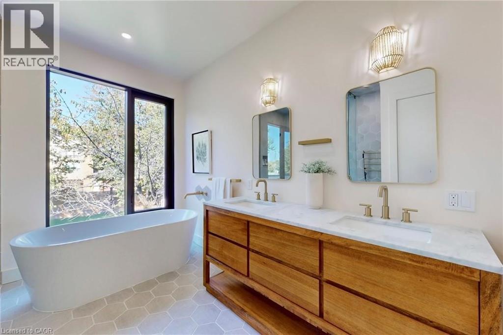 28 Dunsmore Garden, Toronto, Ontario  M3H 3M2 - Photo 24 - 40818854