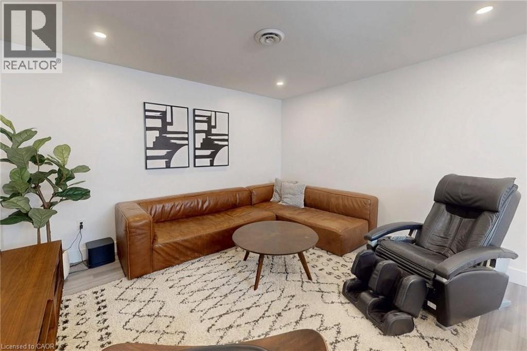 28 Dunsmore Garden, Toronto, Ontario  M3H 3M2 - Photo 39 - 40818854